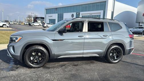 2026 Volkswagen Atlas Peak Edition