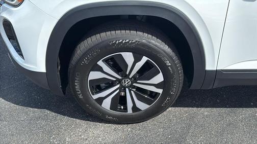 2026 Volkswagen Atlas Cross Sport 2.0T SE