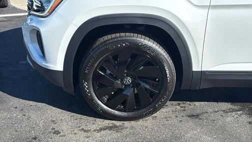 2026 Volkswagen Atlas 2.0T SE w/Technology 4MOTION