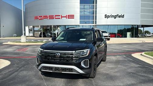 2024 Volkswagen Atlas 2.0T SE w/Technology 4MOTION