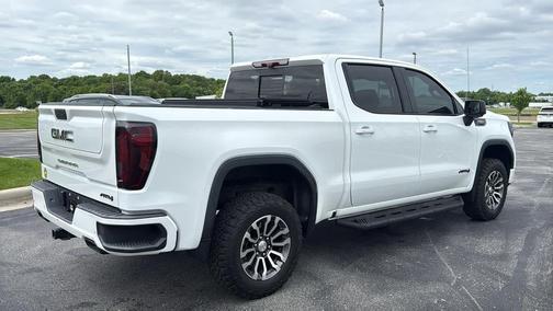 Summit White 2021 GMC Sierra 1500 AT4