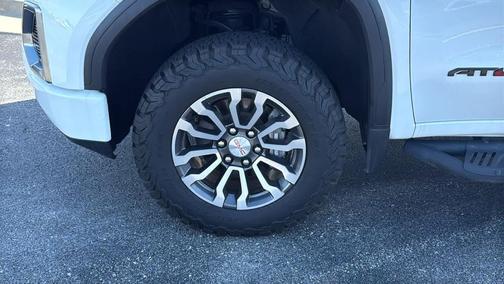 Summit White 2021 GMC Sierra 1500 AT4