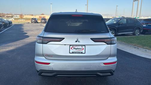 2025 Mitsubishi Outlander ES 2.5 S-AWC