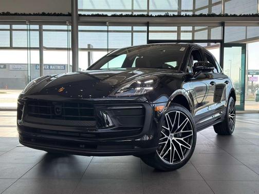 2026 Porsche Macan AWD