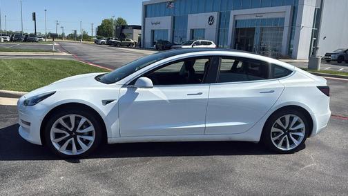 Pearl White Multi-Coat 2020 Tesla Model 3 Standard Range