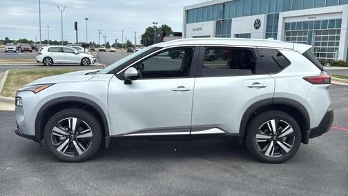 2022 Nissan Rogue SL