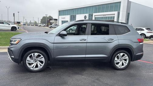 2022 Volkswagen Atlas 3.6L SE w/Technology