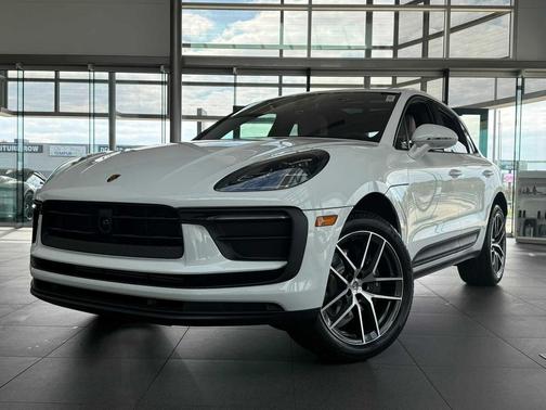 2026 Porsche Macan 