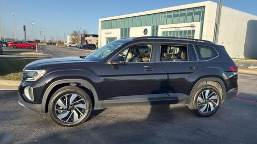 2025 Volkswagen Atlas 2.0T SE w/Technology 4MOTION