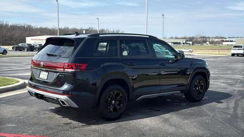 Deep Black Pearl 2026 Volkswagen Atlas Peak Edition