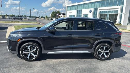 2025 Volkswagen Tiguan 2.0T SE 4MOTION