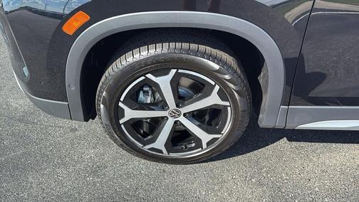 2025 Volkswagen Tiguan 2.0T SE 4MOTION