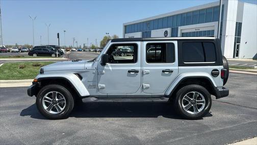 2023 Jeep Wrangler 4-Door Sahara 4x4
