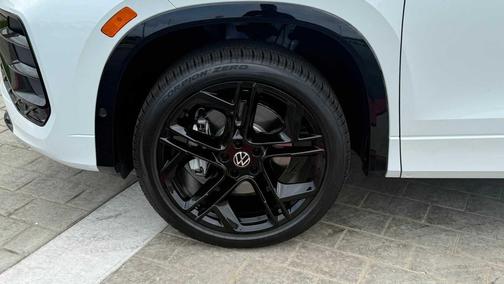 Opal White w/Deep Black Roof 2026 Volkswagen Tiguan 2.0T SE R-Line Black 4MOTION