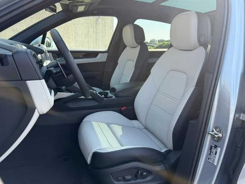 2025 Porsche Cayenne Cayenne