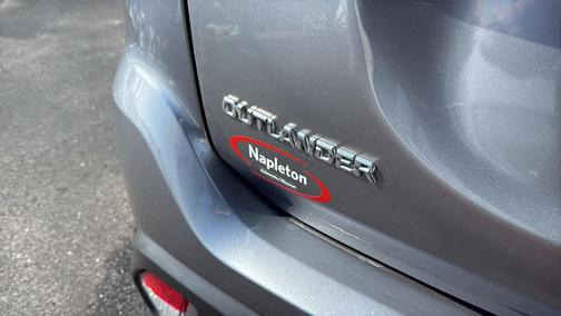 2020 Mitsubishi Outlander ES