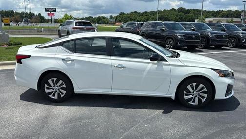 2024 Nissan Altima S FWD