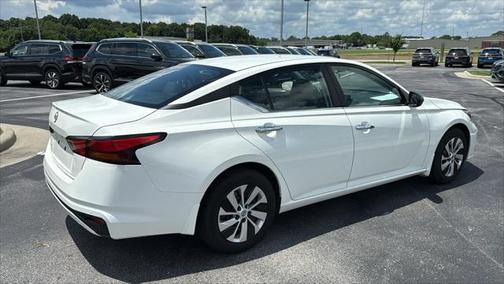 2024 Nissan Altima S FWD