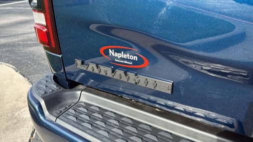 2022 RAM 2500 Laramie Crew Cab 4x4 6'4' Box