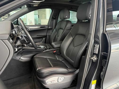 GREY 2025 Porsche Macan Macan