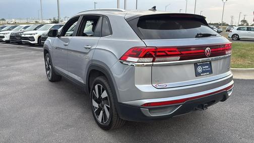 2024 Volkswagen Atlas Cross Sport 2.0T SE w/Technology 4MOTION