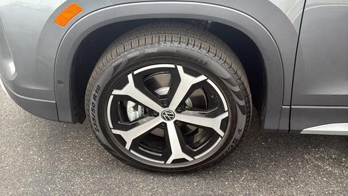 2025 Volkswagen Tiguan 2.0T SE 4MOTION