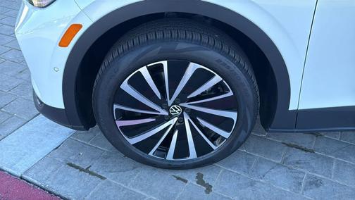 Opal White Pearl 2026 Volkswagen ID.4 AWD Pro