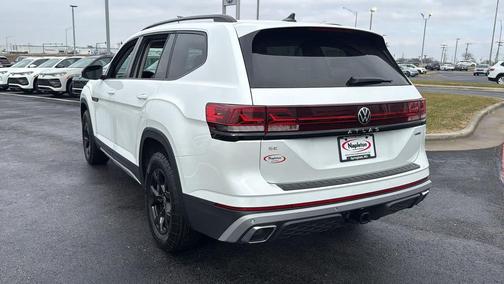 2026 Volkswagen Atlas Peak Edition