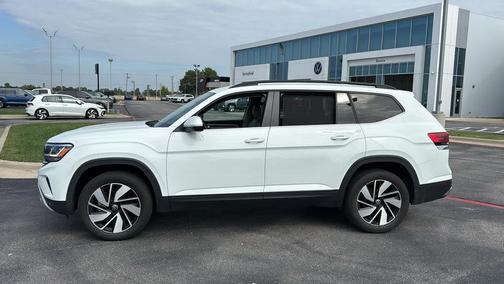 2023 Volkswagen Atlas 3.6L SE w/Technology