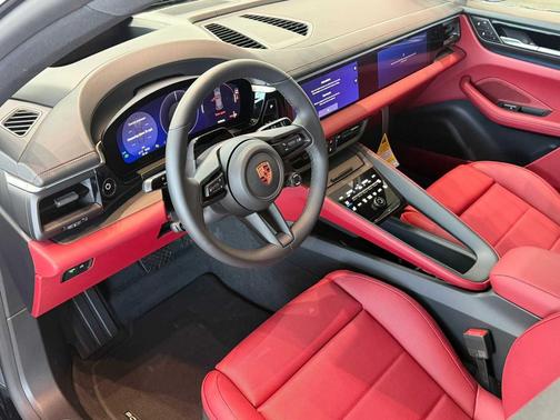 JET BLACK 2026 Porsche Macan Macan Electric 4