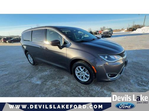 2020 Chrysler Pacifica Touring