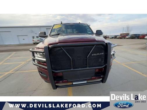 2022 RAM 2500 Laramie Crew Cab 4x4 6'4' Box