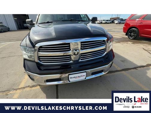 Brilliant Black Crystal Pearlcoat 2017 RAM 1500 Big Horn