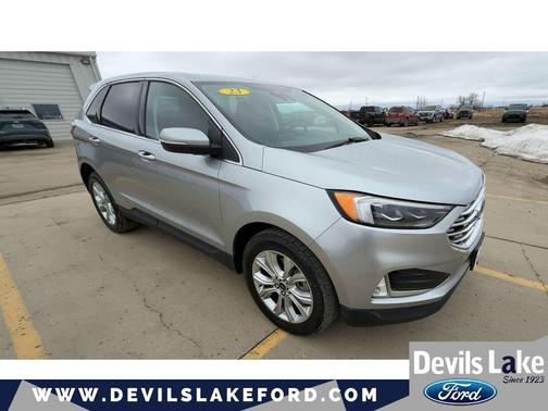 Iconic Silver Metallic 2023 Ford Edge Titanium