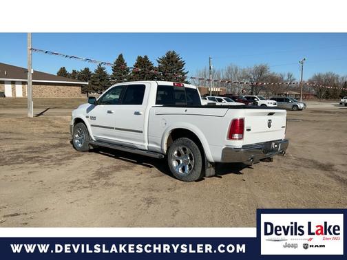 Bright White Clearcoat 2016 RAM 1500 Laramie