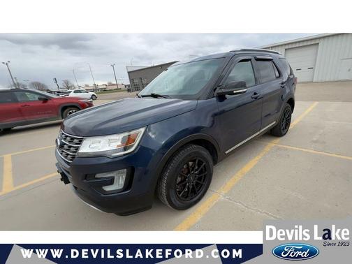 White Platinum Metallic Tri-Coat 2016 Ford Explorer XLT