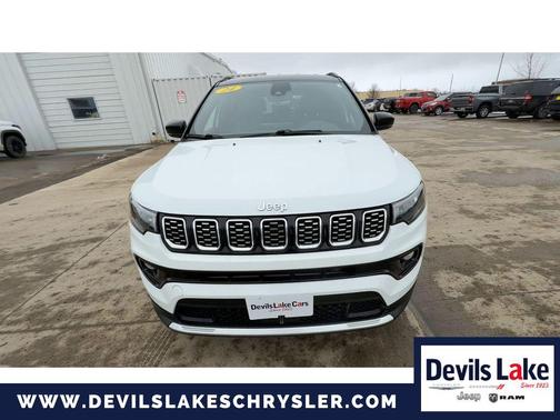 Bright White Clearcoat 2024 Jeep Compass Limited