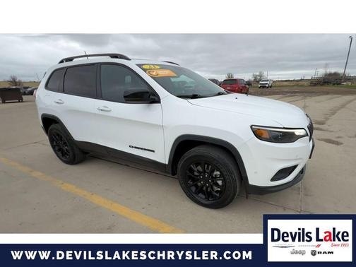 Bright White Clearcoat 2023 Jeep Cherokee Altitude