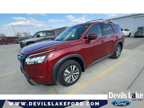 Scarlet Ember Tintcoat 2022 Nissan Pathfinder SL 4WD