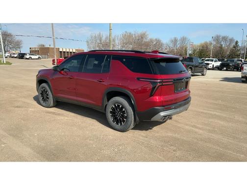Radiant Red Tintcoat 2024 Chevrolet Traverse AWD Z71