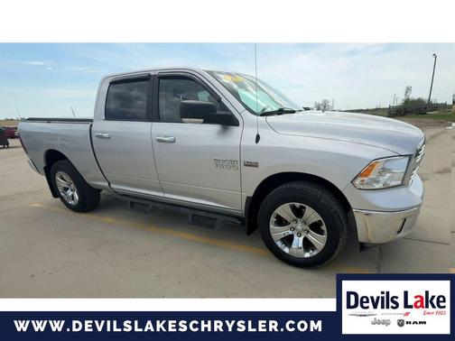 Bright Silver Metallic Clearcoat 2017 RAM 1500 Big Horn