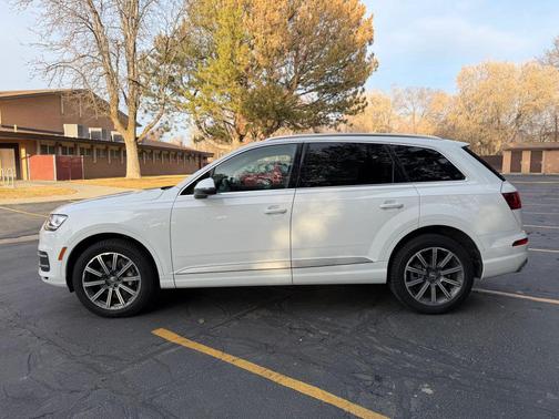 2017 Audi Q7 3.0T Premium