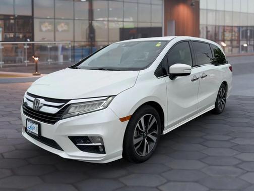 Platinum White Pearl 2020 Honda Odyssey Elite