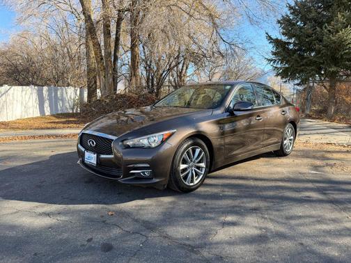 2014 INFINITI Q50 Premium