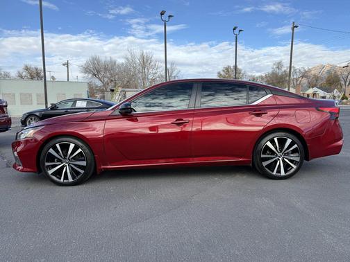 2019 Nissan Altima 2.5 SR