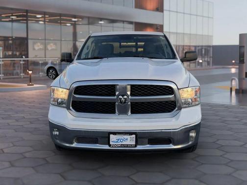 2017 RAM 1500 SLT