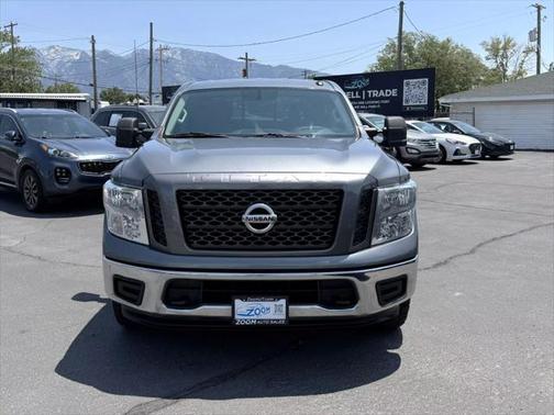 2019 Nissan Titan SV