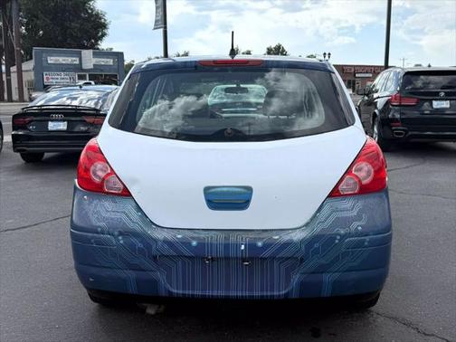 2010 Nissan Versa 1.8 S