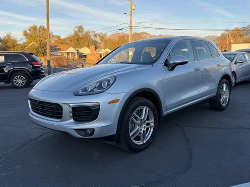 2016 Porsche Cayenne Cayenne