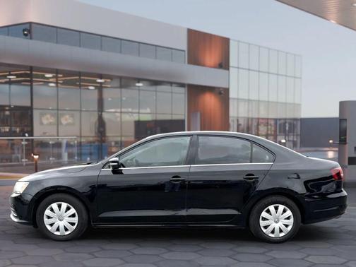 Black 2017 Volkswagen Jetta 1.4T SE
